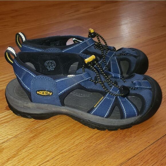 Keen blue Fisherman Sandals Womans Size 7 - Picture 1 of 7
